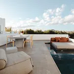 Kalea Luxury